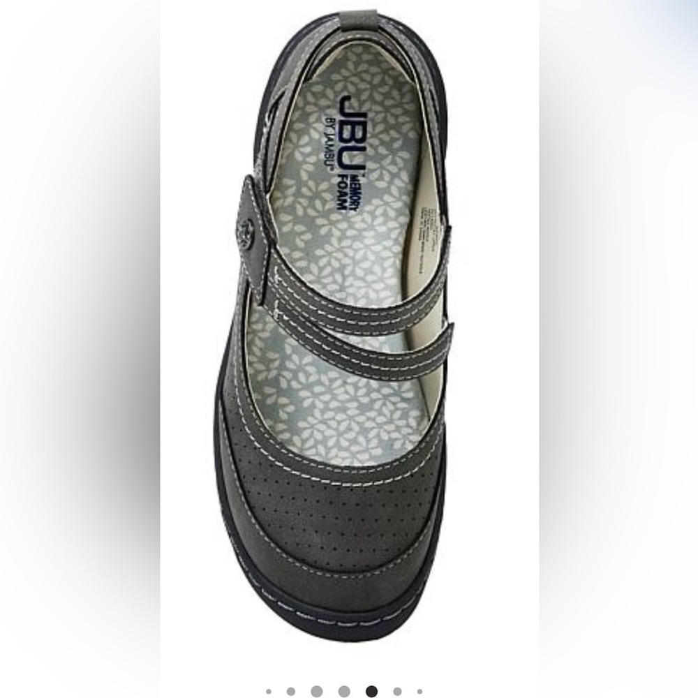 JBU Fawn casual step in flat shoes.